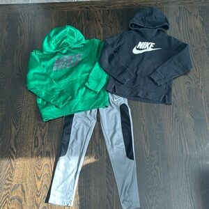Nike bundle, boys size M.